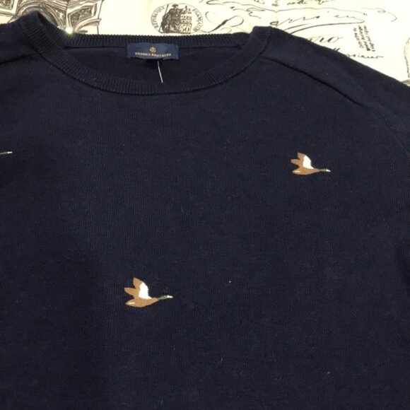 Brooks Brothers Duck Embroidered Crew Neck Sweater - Picture 4 of 6